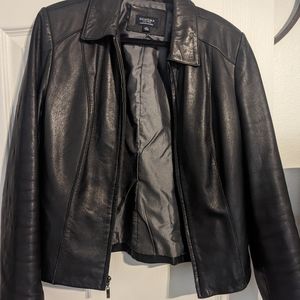 Leather jacket size medium women's